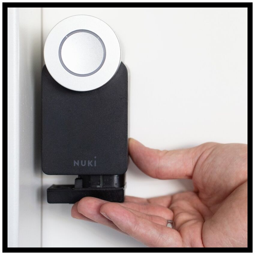 Bateria Recarregável Nuki Power Pack para Smart Lock Go (Preto)