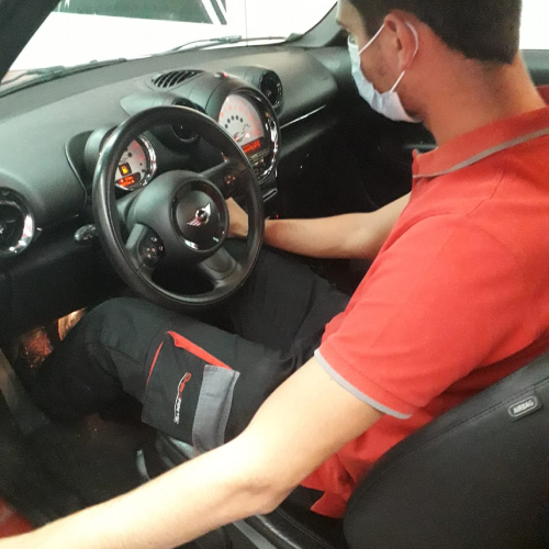 Reparação e Duplicação de Chaves de Automóvel – Tudo o que Precisa de Saber